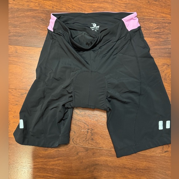 Beroy Pants - Women's Black and Pink Cycling Shorts